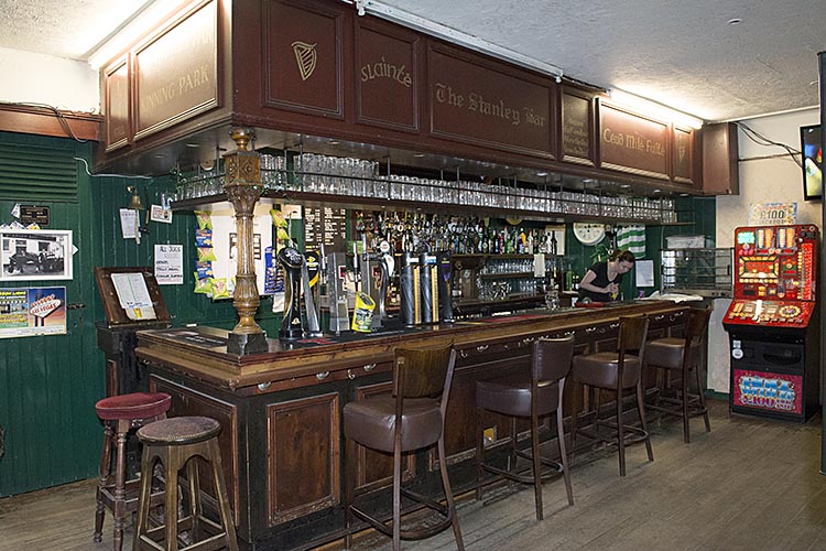 Main Bar in the Stanley Bar Kinning Park 2016
